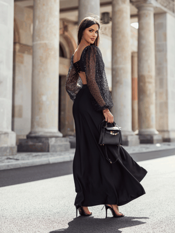 Czarna Maxi