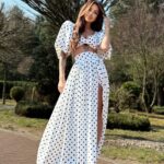 Komplet biały z czarnymi kropkami