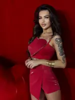 Top lateksowy z sercem NB Boms czerowny